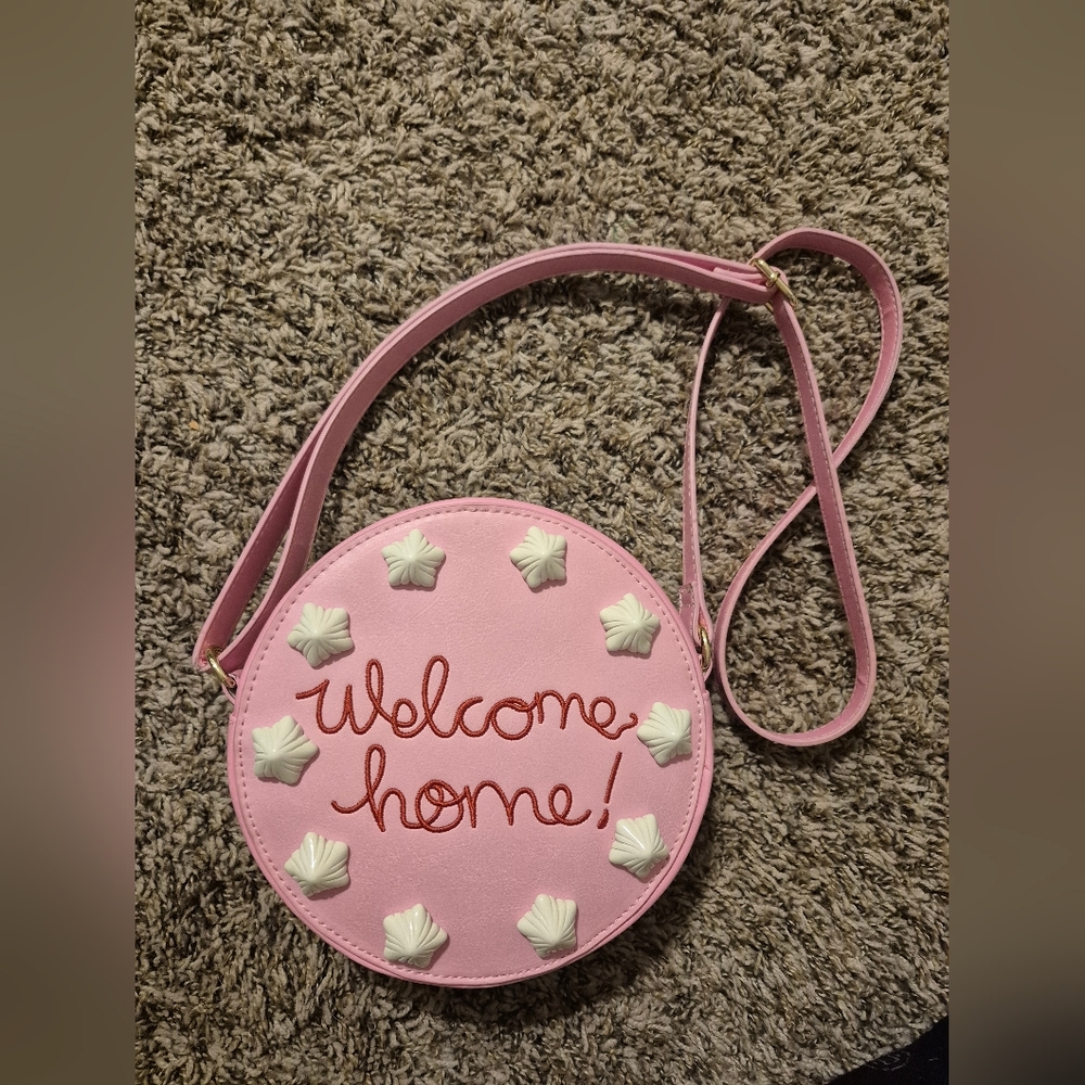 Coraline cake crossbody